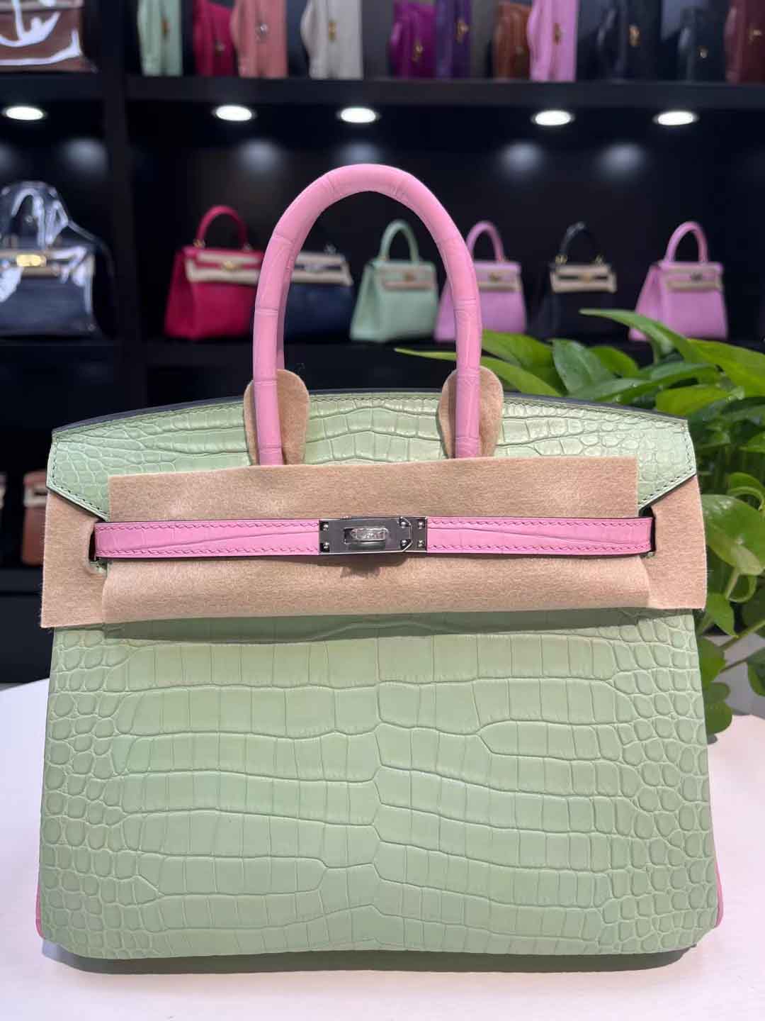 薄荷绿拼樱花粉手提包