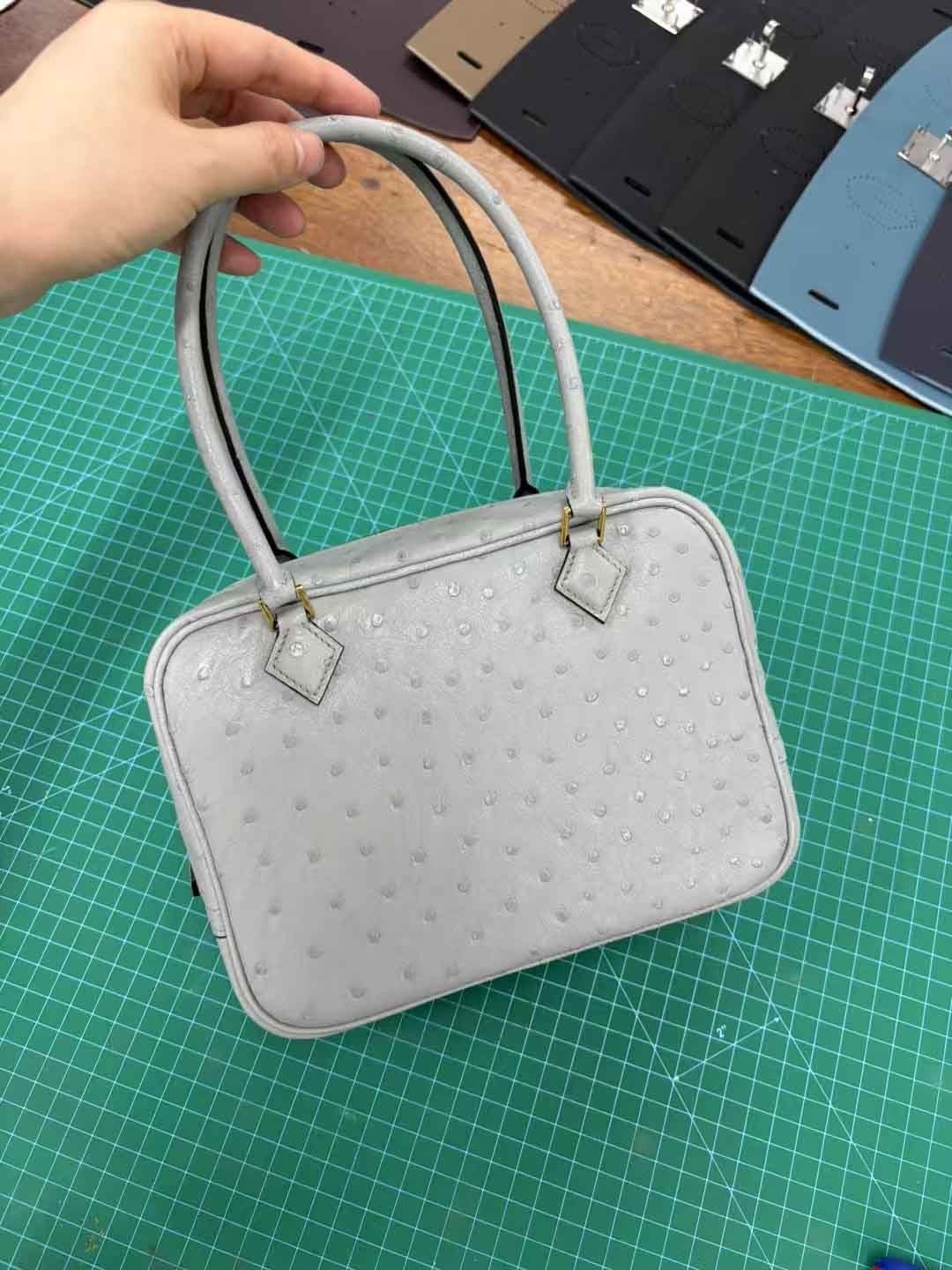 鸵鸟皮手提包